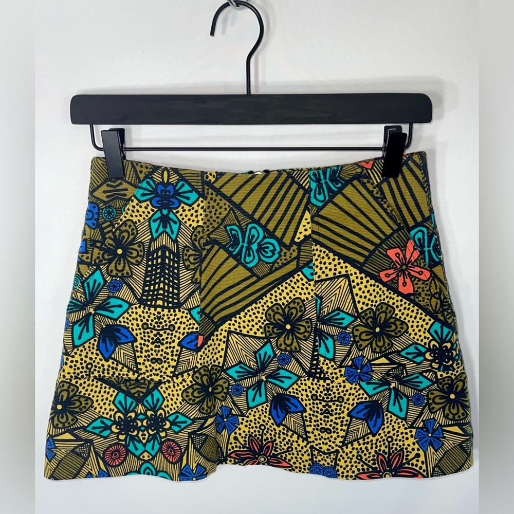 Zara Trafaluc Floral Mini Skirt size Small